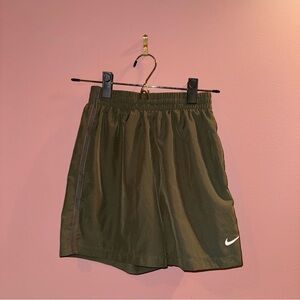 Nike Women’s Olive Green Workout Shorts XS – Like New